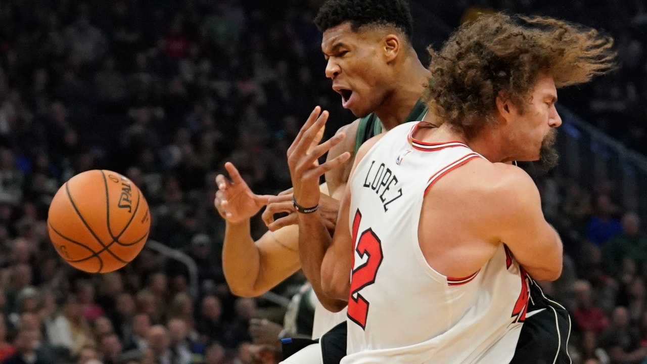 Bucks use huge second half to rout Bulls 123-114